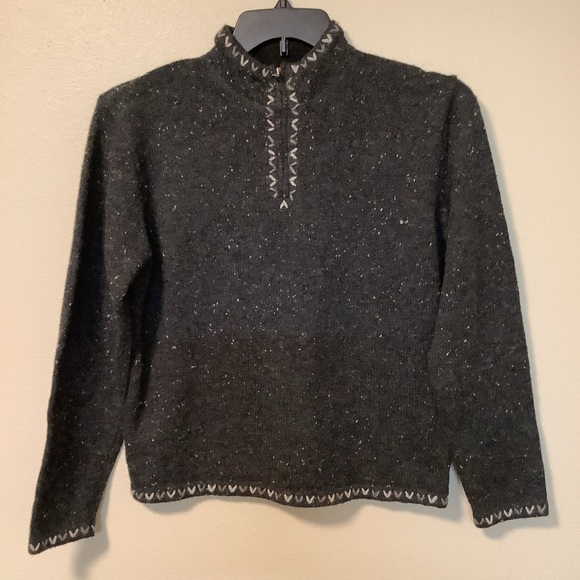Woolrich Sweaters - Woolrich Women’s med dark heather gray 1/4 zip up boxy wool blend sweater